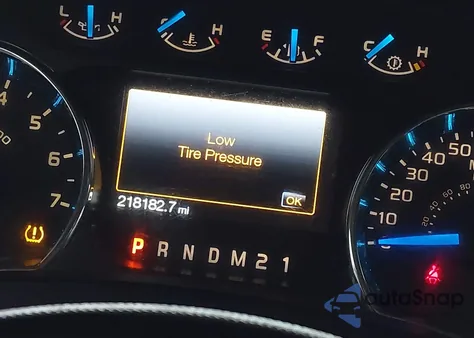 2013 Ford F-150 Xlt z USA, uszkodzony, nr VIN 1FTFX1EF4DFB93300